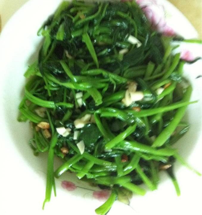 蒜蓉空心菜 - Chinese Recipe