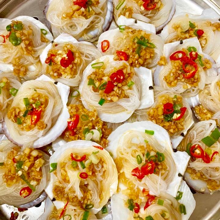 Steamed Scallops with Garlic Vermicelli - Chinese Recipe