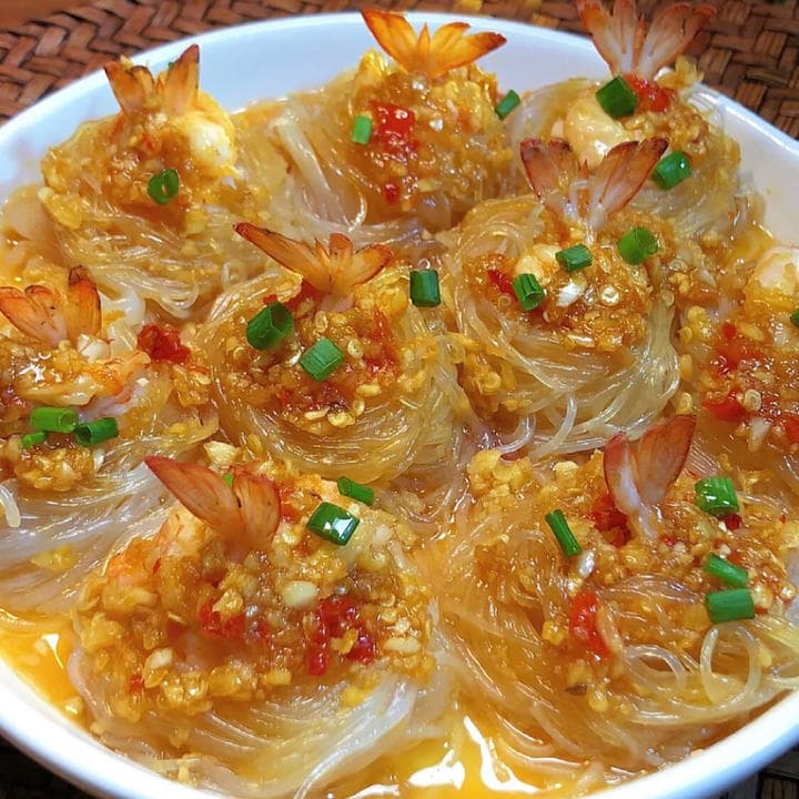 蒜蓉粉丝蒸虾 - Chinese Recipe