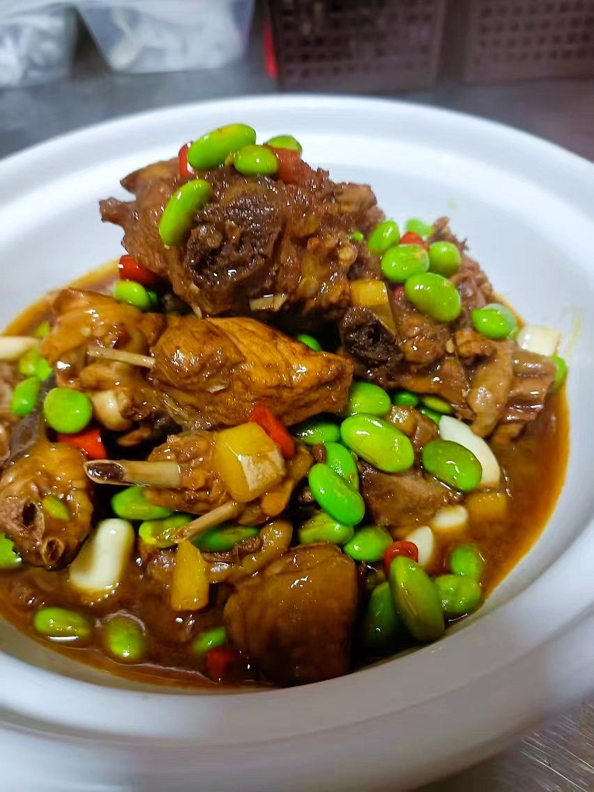 Braised Chicken with Edamame